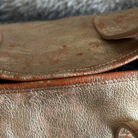 Yves Saint Laurent Large Tote - Picture 10 of 10